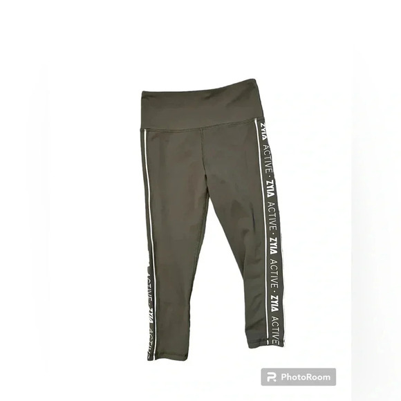 Zyia Active Olive Cropped Yoga Pant size 4 - Picture 2 of 6